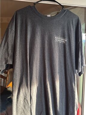 Southern Couture Women's Short-Sleeve Tee - Charcoal Gray